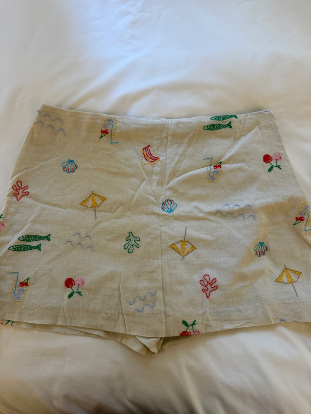 GAP embroidered mini skort